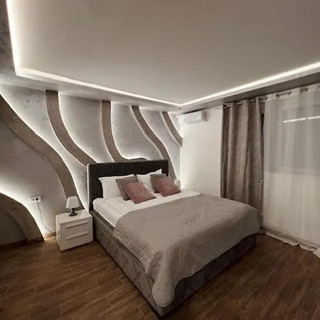 S Class Apartment