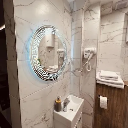 S Class Apartment *