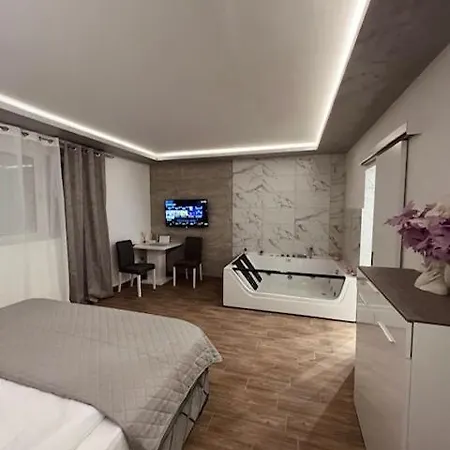 S Class Apartment *